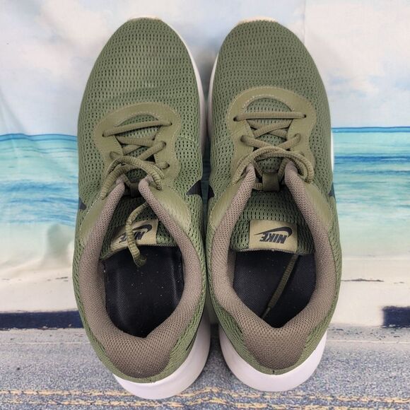 Nike Tanjun Olive Green Mens 12 & 13 Mismatch - Picture 3 of 9